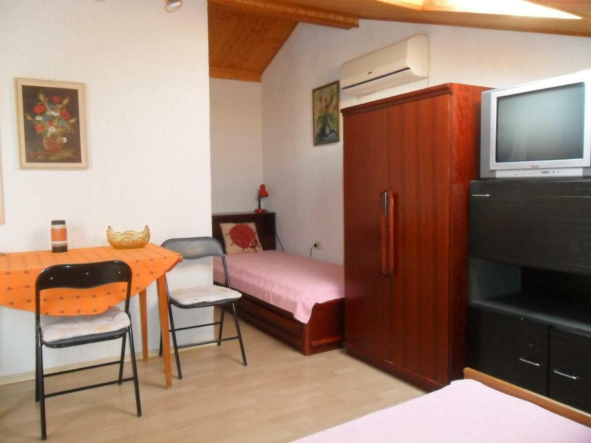 Apartments Simpa Nijvice Zewnętrze zdjęcie