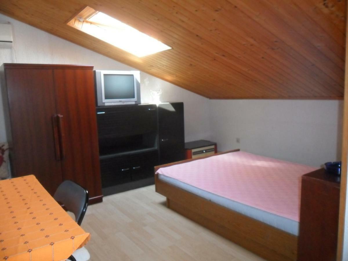 Apartments Simpa Nijvice Zewnętrze zdjęcie